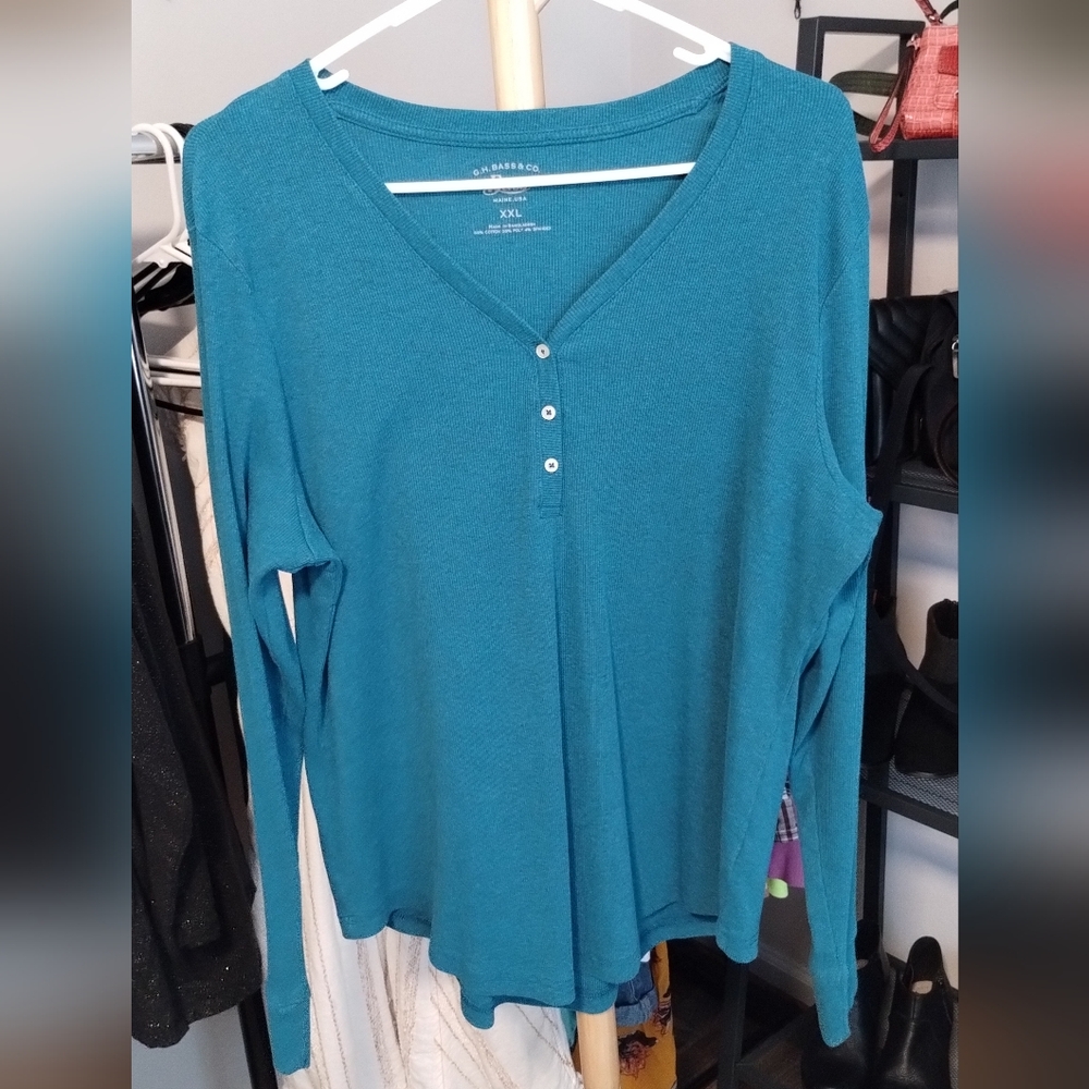 Nwot G.H. Bass & Co. Teal V-Neck Blouse